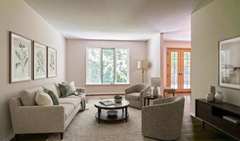 501 Clayworth Dr, Ballwin, MO 63011