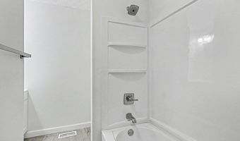 4315 Corner Rd, Alexandria, OH 43001