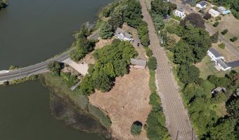 25 S Montowese St, Branford, CT 06405