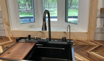 54 Skyline Dr, Albrightsville, PA 18210
