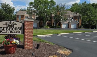1034 Alpine Ridge Dr G2, Ballwin, MO 63021