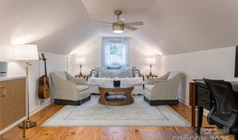 28 Ridgefield Pl, Asheville, NC 28803