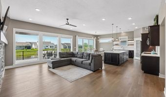 2122 Leopold Dr, Ames, IA 50010