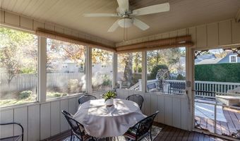 17 Woodview Dr, Cranston, RI 02920