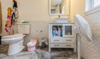 1603 Berkeley Ave, Beachwood, NJ 08722