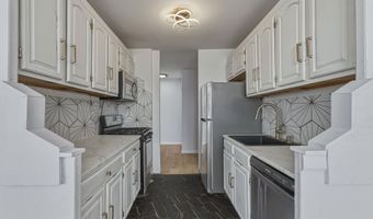 1225 KENNEDY Blvd 3F, Bayonne, NJ 07002