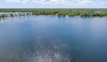 23096 W Lake Shore Dr, Antioch, IL 60002