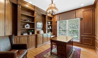 324 Meadowbrook Country Club Est, Ballwin, MO 63011