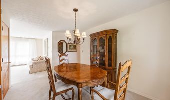 408 Hillview Dr, Aurora, IN 47001