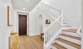 3749 Arapaho Pl, Carlsbad, CA 92010