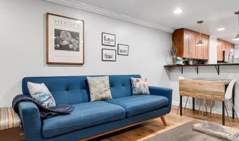 104 R St NE B, Washington, DC 20002