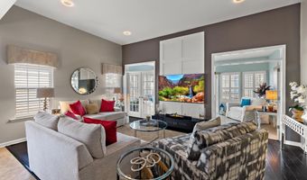 3 Moonlight Dr, Barnegat, NJ 08005