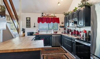66260 Rebecca Ln, Bend, OR 97703