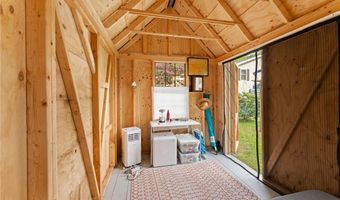 35 Bow Run, Narragansett, RI 02874