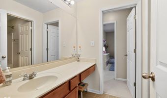 3033 Tuscarora Ln, Indianapolis, IN 46217