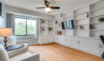 200 N PICKETT St 308, Alexandria, VA 22304