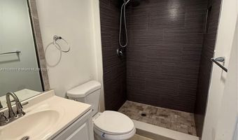 3475 N Country Club Dr 315, Aventura, FL 33180