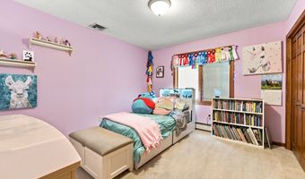37 Valerie Dr, Bolton, CT 06043