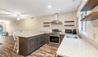 4 Vista Dr 101, Ashland, NH 03217