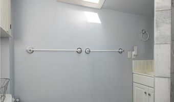 26 Carey St, Newport, RI 02840