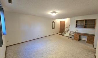 1012 N Brown Co 10 #11, Aberdeen, SD 57401