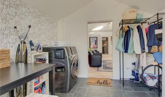 220 Narragansett Ave, Barrington, RI 02806