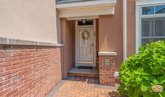 10 Grove Ct 20, Asbury Park, NJ 07712