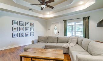 203 E 7th St, Weatherford, TX 76086