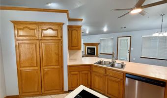 510 College Pl, Bentonville, AR 72712