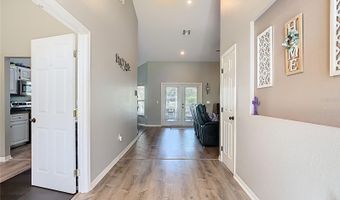 123 EVERGREEN Dr, Auburndale, FL 33823