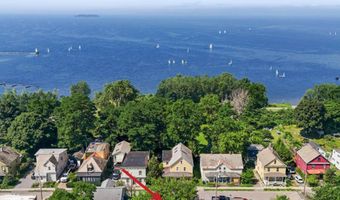 72 Lakeview Ter Unit D, Burlington, VT 05401