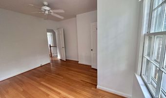 1208 S CLEVELAND St Top Floor, Arlington, VA 22204