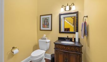 1801 N Dewey St, Auburn, IN 46706