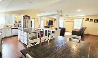 538 E State Line Rd, Baxter Springs, KS 66713