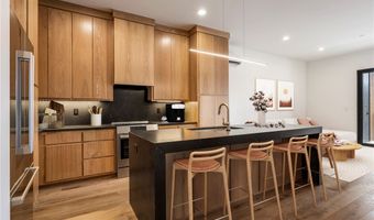 905 SE 4th St 203, Bentonville, AR 72712