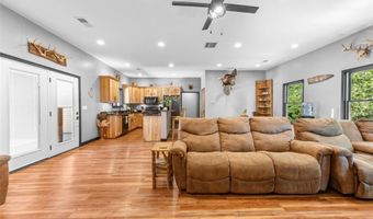 7572 Best Ln, Alhambra, IL 62001
