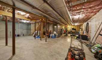 46 Isaac Foss Rd, Chester, NH 03036
