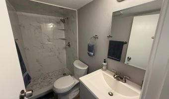 1620 E RANDALL Ave, Appleton, WI 54911