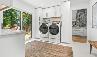 4720 Nirvana Dr, Adrian, MI 49221