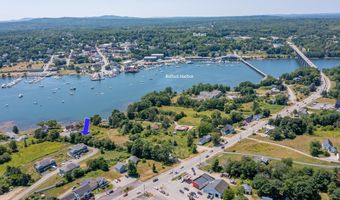 8 Shipmasters Cove Rd, Belfast, ME 04915