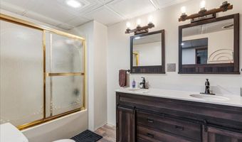 1305 Ridgeway Cir, Athens, TN 37303