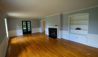 1 Northwood Dr, Athens, OH 45701