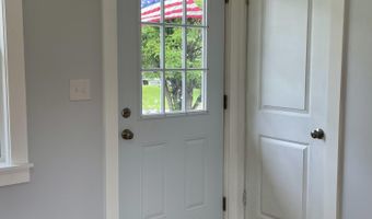 10 Crawford Dr, Bath, ME 04530