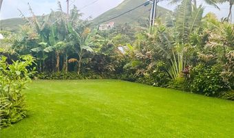 1456 Mokulua Dr, Kailua, HI 96734