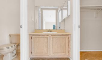 1606 Madaline Dr, Avenel, NJ 07001