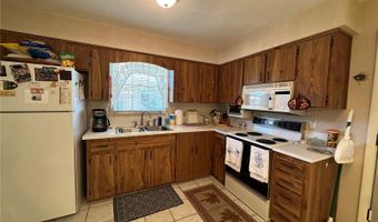 1640 JUNO Trl 205B, Astor, FL 32102
