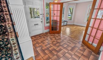 48 Palmer St, Arlington, MA 02474