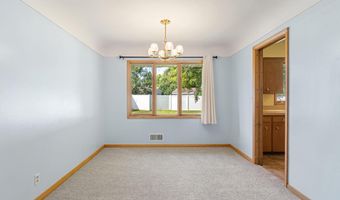 105 21st St NW, Austin, MN 55912