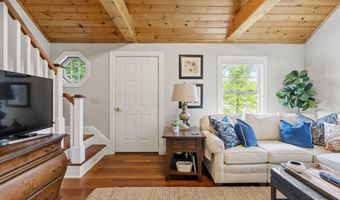 941 Altamont-Voorheesville Rd, Altamont, NY 12009