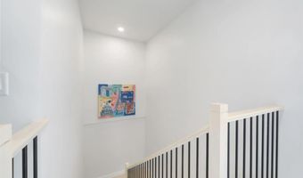 161 BROADWAY 1F, Bayonne, NJ 07002